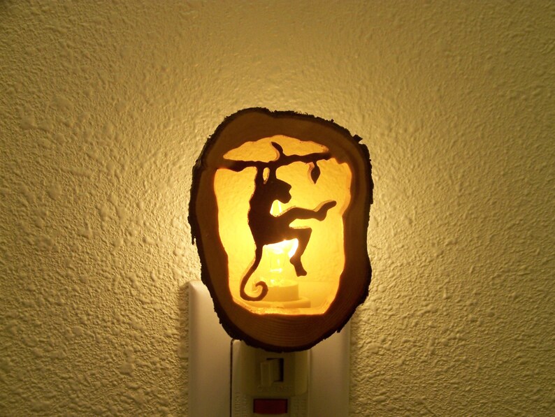 Swinging Monkey nightlight image 1