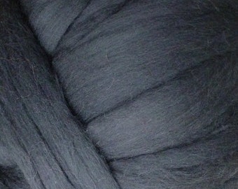 Graphite Merino Wool Top Fiber For Spinning Felting Weaving or Blending Board for Rolags