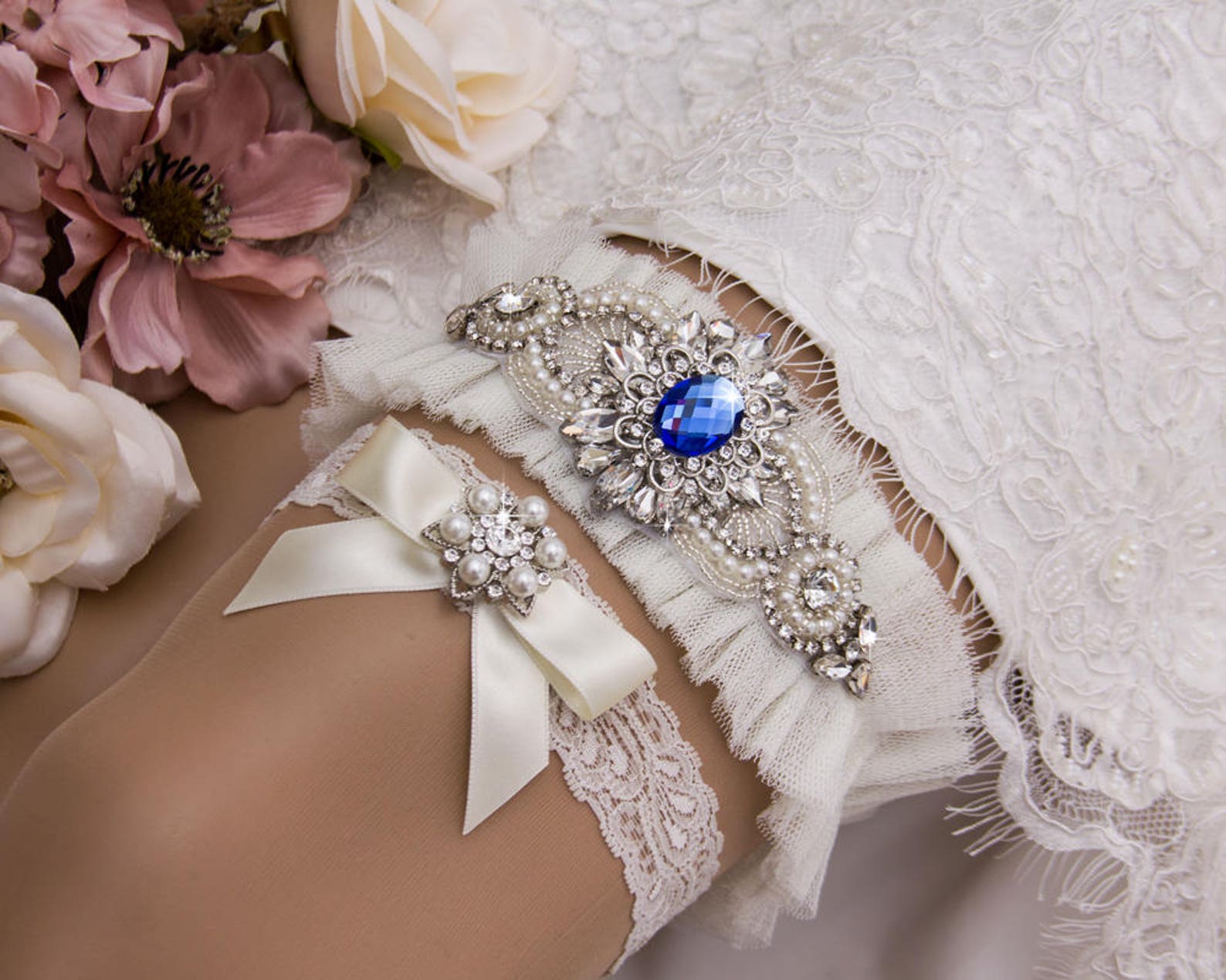 Ivory Tulle Garter main image 0