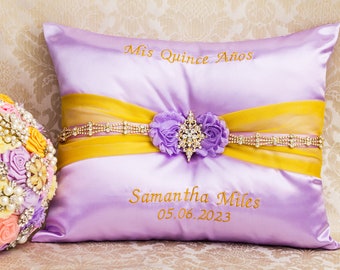 Lavender and gold Pillows for Quinceanera, Mis 15 Anos Shoe Pillow, Accesorios de Quince Anos, Sweet 16 Kneeling Pillow