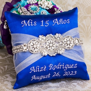 Royal Blue Pillows for Quinceanera Party, Mis 15 Anos Shoe Pillow, Accesorios de Quince Anos, Sweet 16 Kneeling Pillow