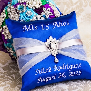 Royal Blue Pillows for Quinceanera Party, Mis 15 Anos Shoe Pillow, Accesorios de Quince Anos, Sweet 16 Kneeling Pillow