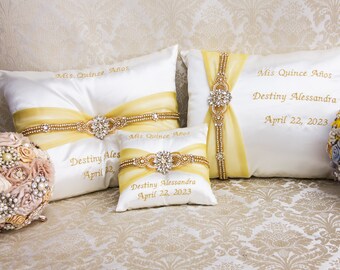 the pillows/916“15th　Anniversary　Special Gold Quinceanera Pillows, Mis 15 Anos Shoe Pillow