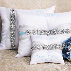 Silver Pillows for Quinceanera Party, Mis 15 Anos Shoe Pillow, Accesorios de Quince Anos, Sweet 16 Kneeling Pillow