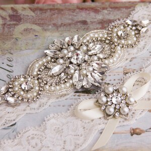 Ivory Wedding Garter set, Bridal Garter set, Ivory Lace Garter set, Rhinestone Garter, Ivory Garter, Crystal Garter set