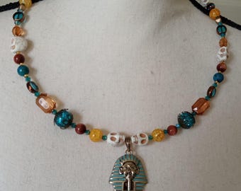 Gargantilla de calavera con temática egipcia - Gargantilla egipcia