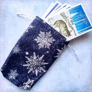 Snowflake Tarot Bag - Winter Tarot Pouch - Yule Bag - Crystal, Runes and Divination Charms Pouch - Snowland Deck