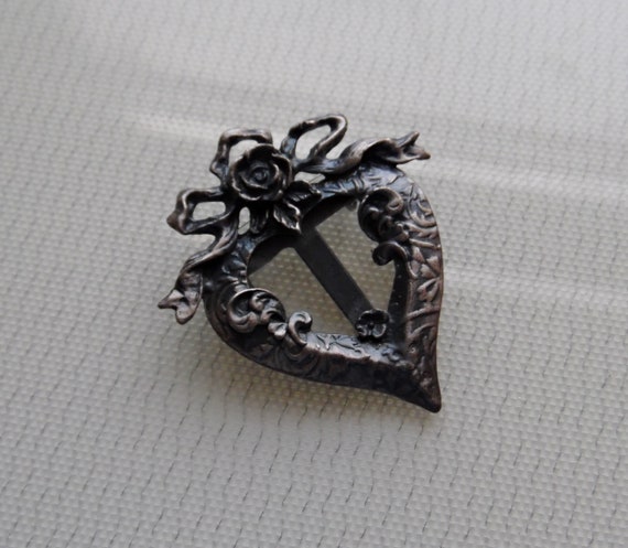 Silvertone Picture Frame Brooch 90s Rose and Ribb… - image 2