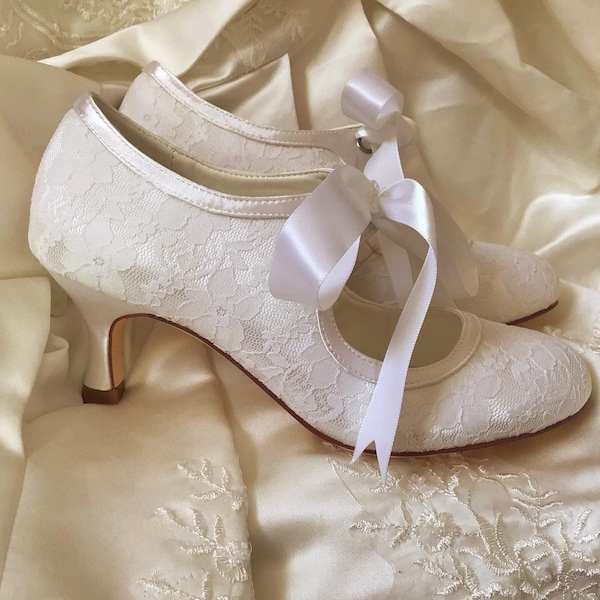 AnjaBarlowBridal * VICTORIA Bridal vintage Victorian Mary Jane ribbon tie low mid heel lace covered shoes