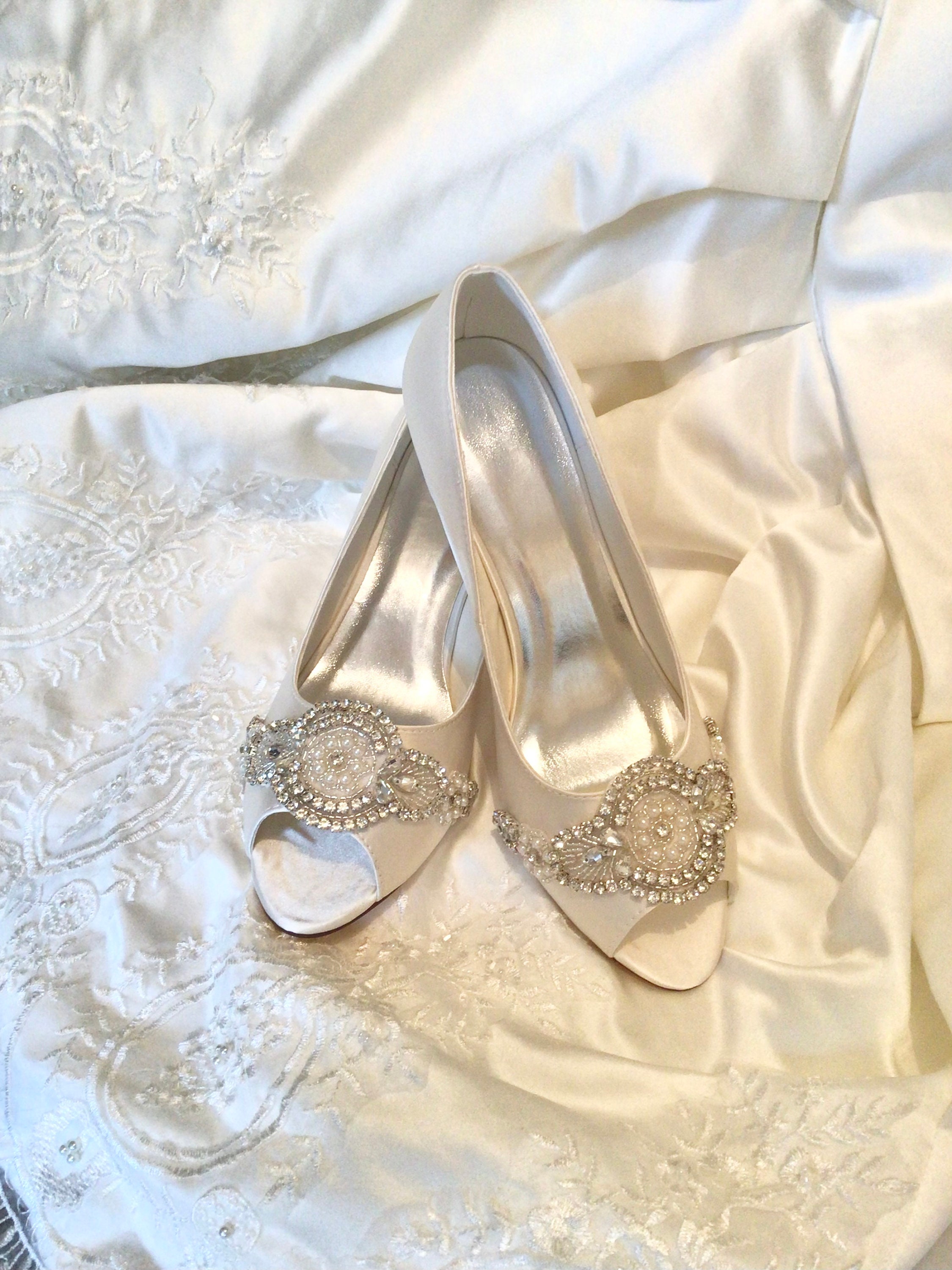 Anjabarlowbridal DINA Mid Low Heel Ivory or White Open Peep - Etsy