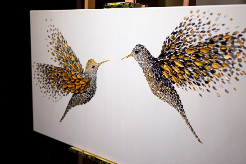 Hedendaagse abstracte gouden kolibries tweeluik schilderij origineel gouden vogels getextureerde olieverf paletmes moderne kunst canvas door Denisa afbeelding 9