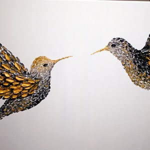 Hedendaagse abstracte gouden kolibries tweeluik schilderij origineel gouden vogels getextureerde olieverf paletmes moderne kunst canvas door Denisa afbeelding 8