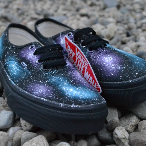 vans universo