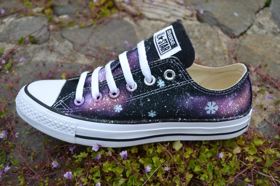 galaxy converse low tops