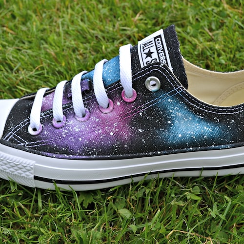 galaxy low top converse