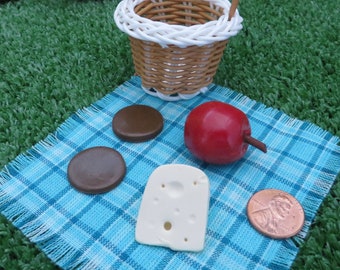 18" Doll Cheese wedge, ginger cookies, red apple with a napkin in a basket *** 1:3 Scale