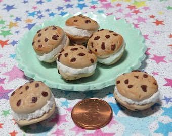 NEW! 1:3 Scale for 18" doll 6 Vanilla Ice Cream Chocolate Chip Cookie Sandwiches ***  and a reusable storage box