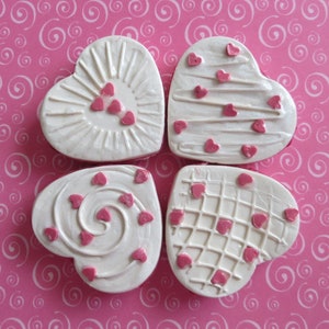 18 Doll's Heart cakes single-serve 1:3 Scale Choose from four different designs image 1