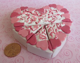 NEW! American Girl Heart Cake with Raspberry Jam and Vanilla Frosting ***