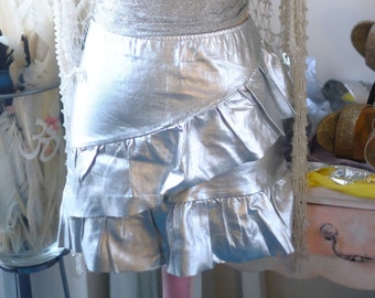 VintageY2K Rare Silver Mini Skirt Pleated Ruffle's Shiny Party Size Small Woman Bottom Bodycon Pencil Rubber Waist Skirt Vegan Leather