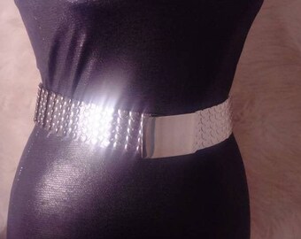 Iridescent silver heart plastic wide retro belt Iridescent Silver Heart Plastic Wide Retro Belt - Etsy main image 4