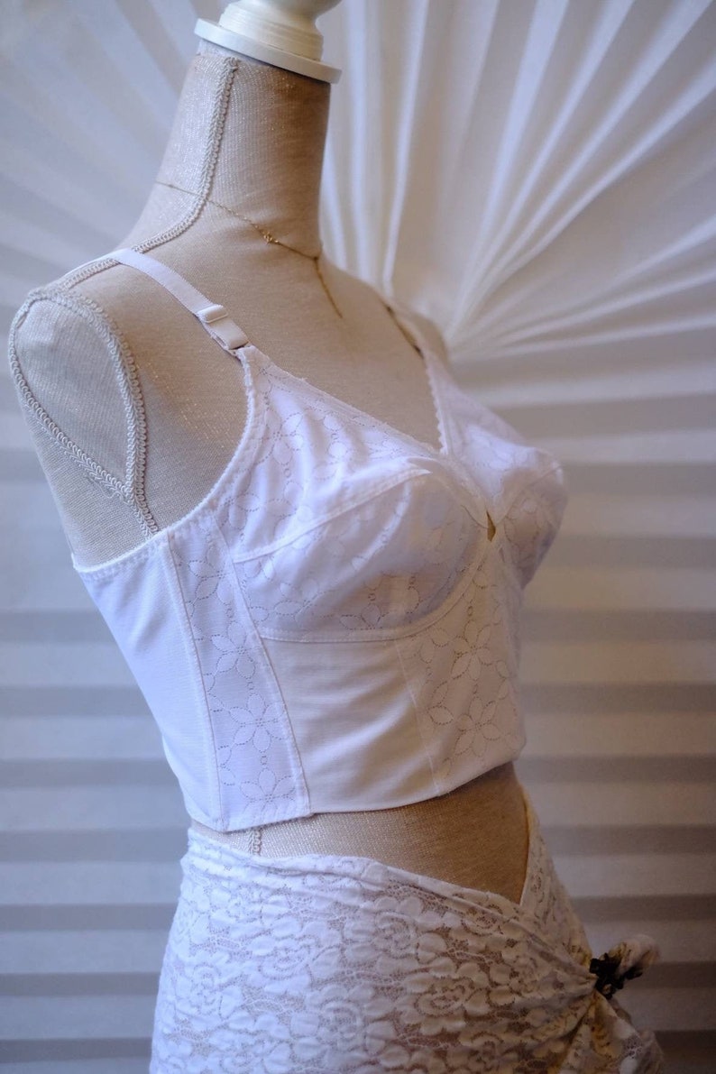 Vintage Rare Berlei 60's Long Line Bullet Bra White Panelled Crop Corset Soft Spiral Stitched Cups Bralette Lace Bombshell Pin Up Bustier image 5