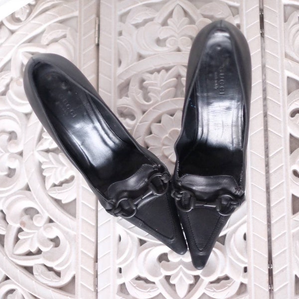 Vintage 90s Gucci Heels Pumps Classic PointyToed Original Shoes High Heels Black Leather Authentic Business Elegant Womens Shoes Size 38 C