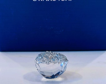 Swarovski Crystal Heart Figurine: Elegant Home Decor, Gift Wrapped