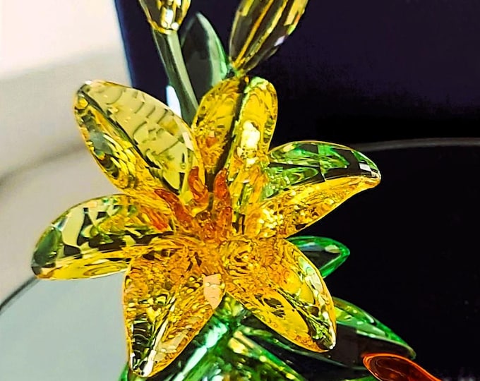 Swarovski Yellow Lily Crystal Figurine: Retired Garden Tales Collectible