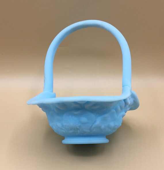 フェントン　アメリカ　ビンテージ　バスケット　ホブネイル Vintage FENTON Art Glass Colonial Blue Hobnail Ruffled Edge