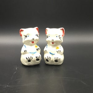 Vintage Pig Shakers