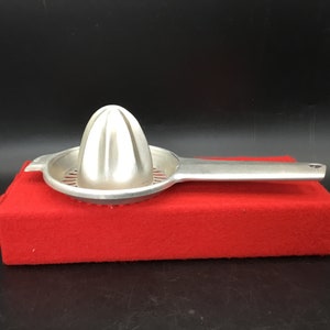 Foley Aluminum Hand Juicer