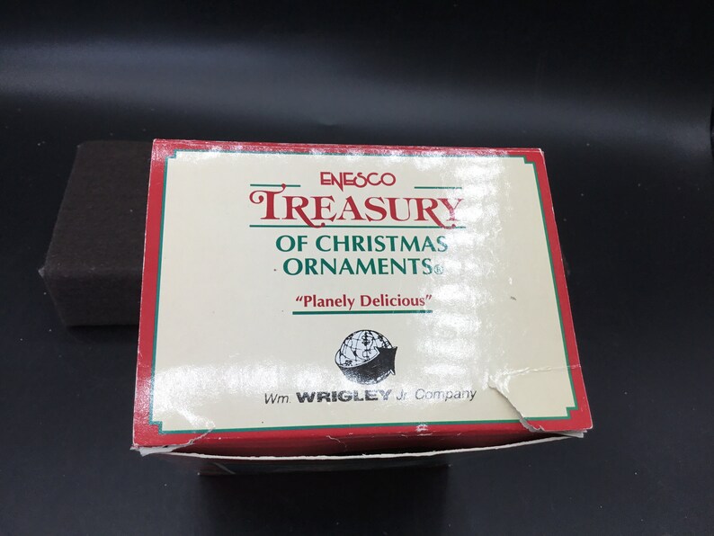 1995 Plainly Delicious Enesco Spearmint Gum Ornament
