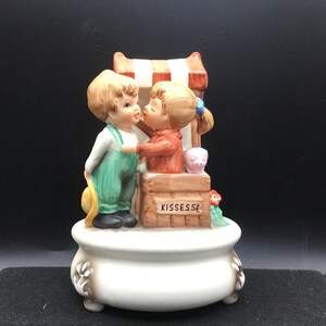 Lefton Kissing Booth Music Box