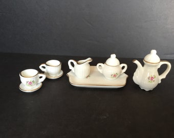 Midwest Miniature China Tea Set - MIT