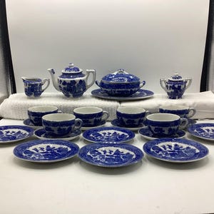 Child’s Blue Willow Tea Set Service for 6