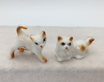 Pair of Bone China Tiny Cats - Taiwan     13