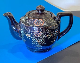 Vintage Japan Hand Painted Teapot - Brown Betty painted small Teapot