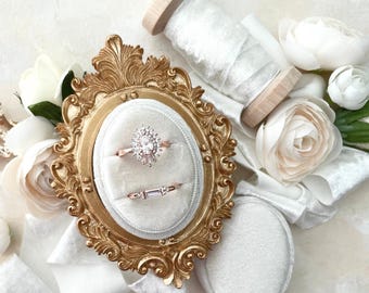Flat Lay Prop Small Gold Frame for Wedding Styling, Replica of Antique Mini Frame for flatlay details