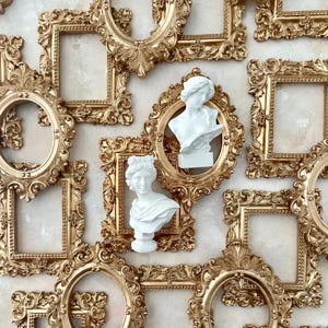 Vintage Lay-Flat Styling Kit with Mini Bust & Small Gold Frame for VintageWedding Flatlay Details, Mini Statue for Wedding Flat Lay Prop Kit