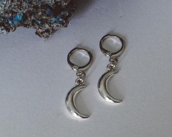 Half Moon Earrings Silver Jewellery, handmade gift fairycore style jewelry, crescent moon dangling charm witchy pagan wiccan accessory