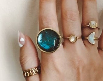 Labradorite Large Ring Gold, handmade unique gift for her, boho crystal jewelry, gemstone jewellery for spiritual women, best gift idea