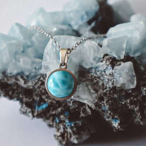 Blue Larimar Stone Minimalist Necklace Silver, ocean inspired style, crystal choker, gemstone gift for mom, handmade unique larimar pendant