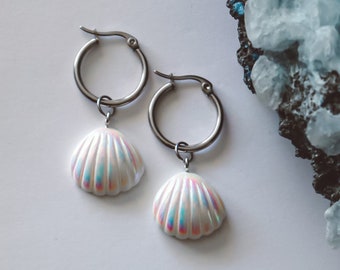 Seashell Aura Huggies Hoop Earrings Silver, coastal cowgirl handmade shell earrings, white mermaid core jewelry, ocean inspired style
