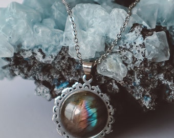 Handmade Jewelry Rainbow Fire Labradorite Pendant Necklace Silver, round gemstone jewellery, unique gifts for women, Valentine’s Day gifts