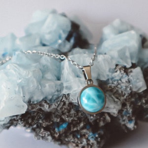 Blue Larimar Stone Minimalist Necklace Silver, ocean inspired style, crystal choker, gemstone gift for mom, handmade unique larimar pendant