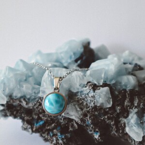 Blue Larimar Stone Minimalist Necklace Silver, ocean inspired style, crystal choker, gemstone gift for mom, handmade unique larimar pendant