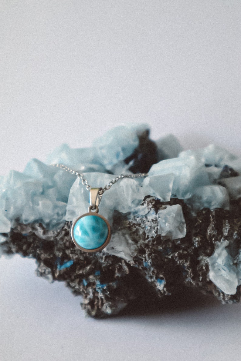 Blue Larimar Stone Minimalist Necklace Silver, ocean inspired style, crystal choker, gemstone gift for mom, handmade unique larimar pendant