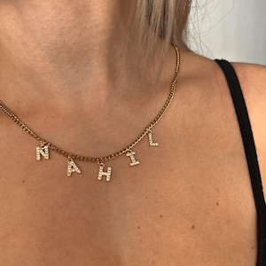 Collares de oro con nombre y letras personalizados para mujer, colgante de alfabeto de acero inoxidable con piedra de circón, collar con inicial, regalo de cumpleaños para esposa