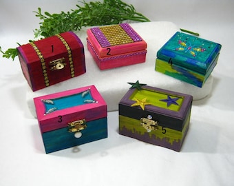 Handcrafted Embellished Wood Trinket Box: Unique Keepsake, Wedding Favor